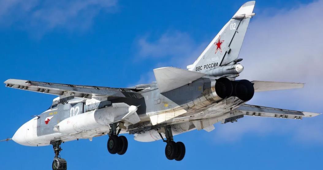 俄国防部：一架苏-24战机在伏尔加格勒州执行训练任务时坠毁